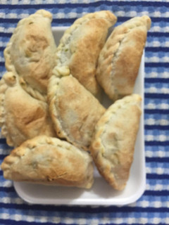 Una foto de Empanadas rellenas combinadas