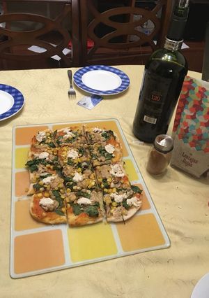 Una foto de Pizza Vegana con Salsa de Nuez