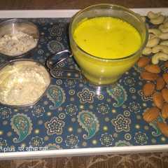 हेल्दी ड्राई फ्रूट्स मिल्क (healthy dry fruits milk recipe in Hindi)-レシピのメイン写真