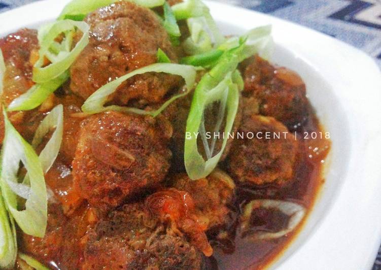 Bola Daging Asam Manis