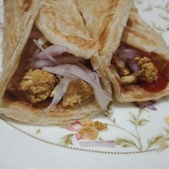 A picture of Chicken Pratha Roll.