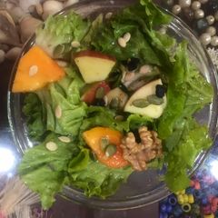 A picture of Apple Walnut Salad.
