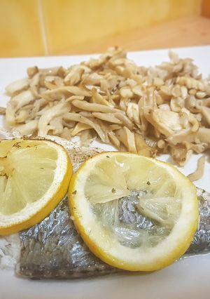 Foto principal de Dorada al horno con setas