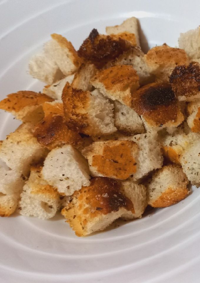 Una foto de 🤩🥖Crutones de Pan🥖🤩