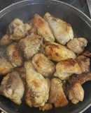 Pollo frito con ajos