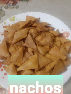 A picture of Tangy nachos.