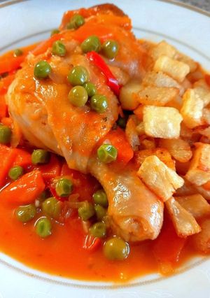 Una foto de Pollo Arvejado