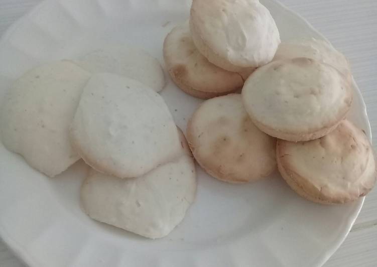 Galletas de fécula y crema de leche (polvorones)