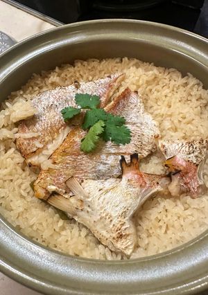 A picture of Sea Bream Rice 鯛めし.