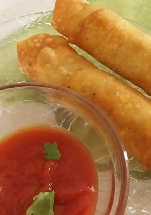 A picture of Chicken Spring Rolls.