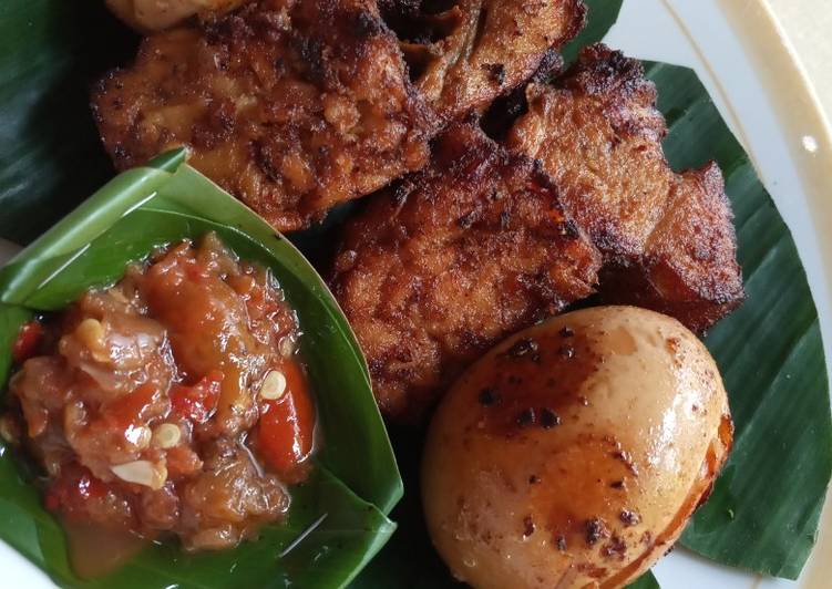 Baceman with sambal trasi