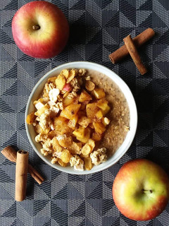 Foto de Papas de Aveia, Canela com Maçã caramelizada
