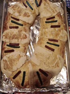 Una foto de Rosca de reyes sabor naranja, tipo casera, no para venta
