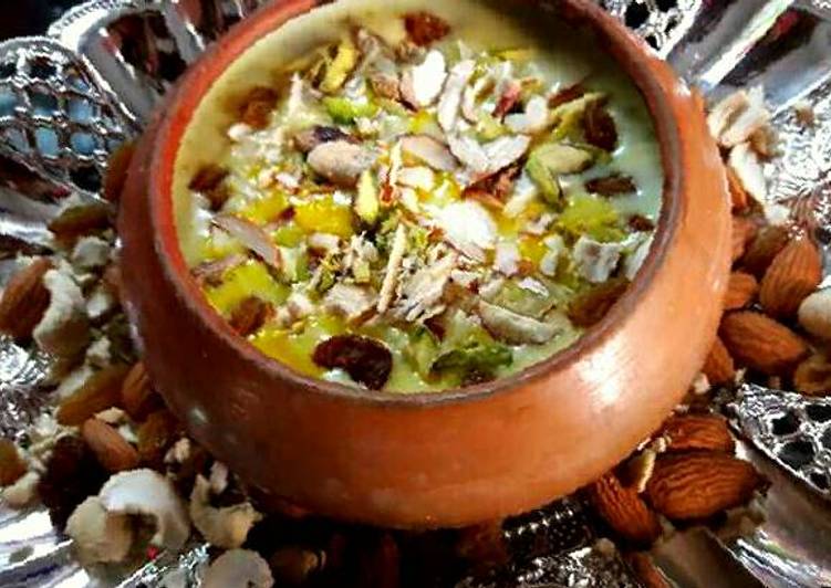 Steps to Prepare Homemade Kesri sabudana kheer