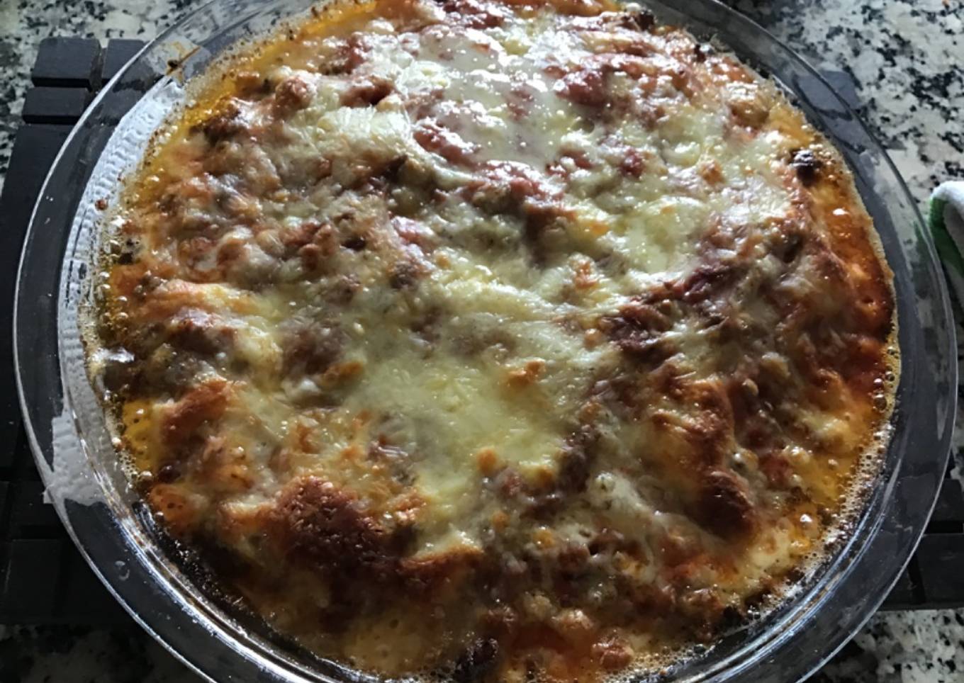 Pastel de panquecas y carne