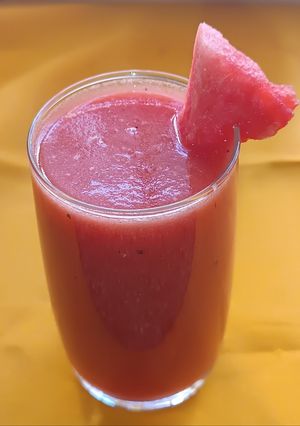 A picture of Apple and Watermelon Juice.