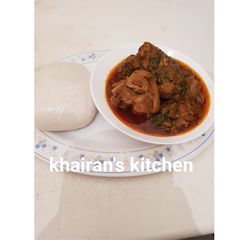 A picture of Tuwo shikafa and palmut soup (miya kwakwa manja).