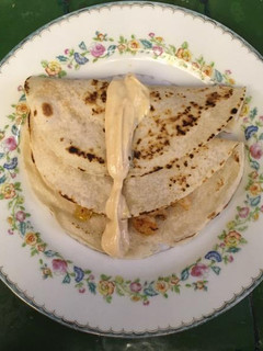 Una foto de Tacos de camarón Mom  ©
