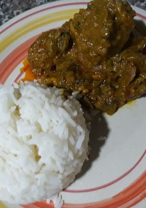 A picture of Boiled rice with ofe akwu.