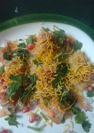 આલુ ચાટ (Aloo Chaat Recipe In Gujarati) રેસીપી મુખ્ય ફોટો