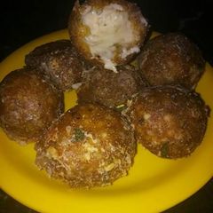 A picture of Sabudana Cheese balls.