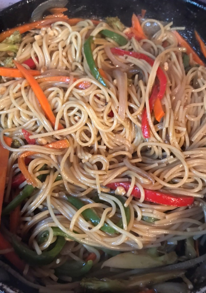 Una foto de Fideos con verduras 🤤