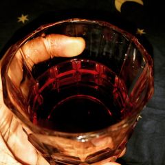 A picture of Cocktail and chill...🍹.