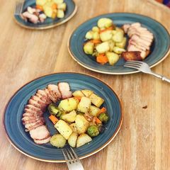 A picture of Asian Roasted Pork with Vegetable.