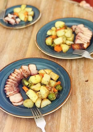 A picture of Asian Roasted Pork with Vegetable.