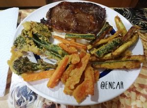 Foto principal de Entrecôte con verduras en tempura