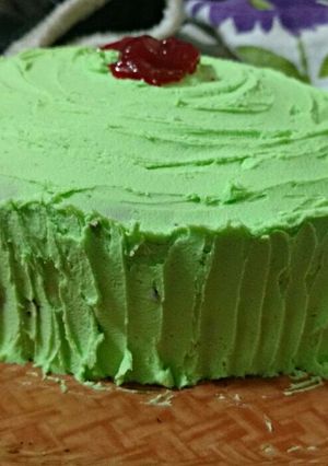 A picture of Gondhoraj cake.