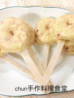 覆盆子巧克力甜甜圈(鬆餅) 的食譜成品照片