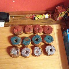 A picture of Darius' Delicious Doughnuts.