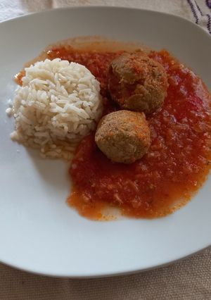 A picture of Meatballs in Tomato Sauce.