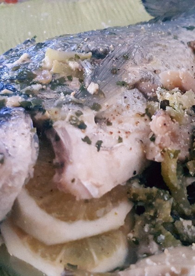 Una foto de Pescado blanco con apio