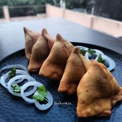A picture of Samosa.