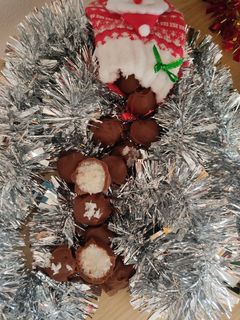 Una foto de Bombones de coco y chocolate