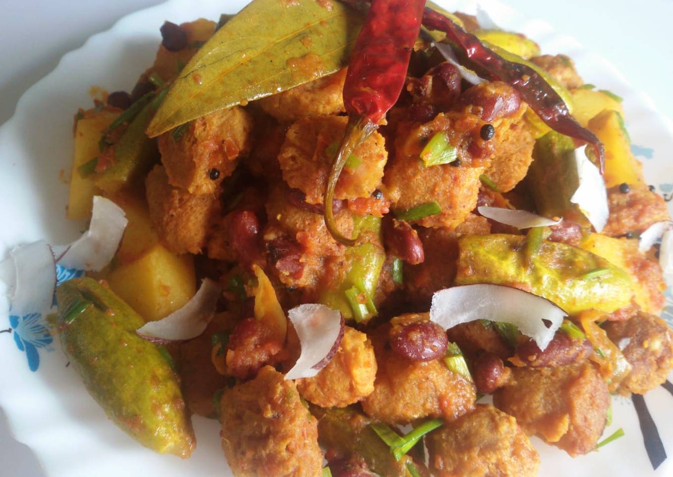 Healthy pointed gourd and nutrela fried vegetables
