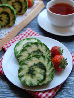 Foto resep Hurricane Swiss Roll Cake +(tips cara menggulung)