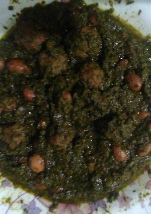عکسی از دستور قرمه سبزی با گوشت قلقلی
