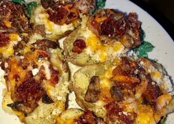 Easiest Way to Make Appetizing Super extra fully loaded potato skins    