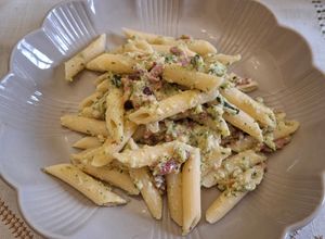 Foto di Penne Rigate con Speck, Zucchine e Anacardi
