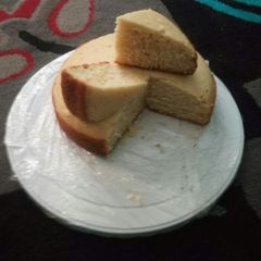 A picture of Fluffy vanilla cake#christmas baking.