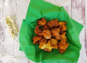 Foto di Frittelle con fiori di acacia facili