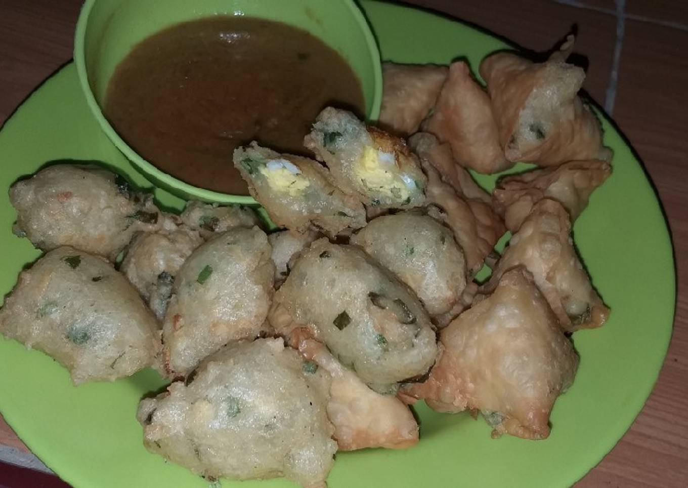 Batagor Bandung isi puyuh
