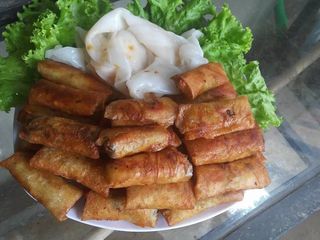 Chả giò khoai môn tôm thịt