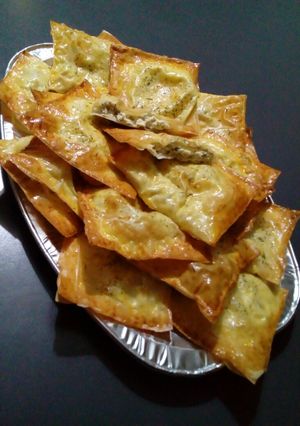 O poză a rețetei Plicuri aperitiv cu brânză sărată!.