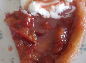 Foto di Tarte Tatin di prugne