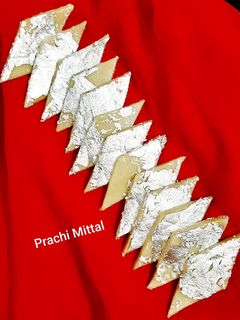 झटपट काजू कतली (Jhatpat kaju katli recipe in hindi) रेसिपी मुख्य फोटो
