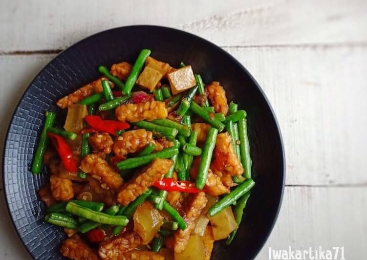 Oseng Temkijang
(Tempe Kikil Kacang Panjang)